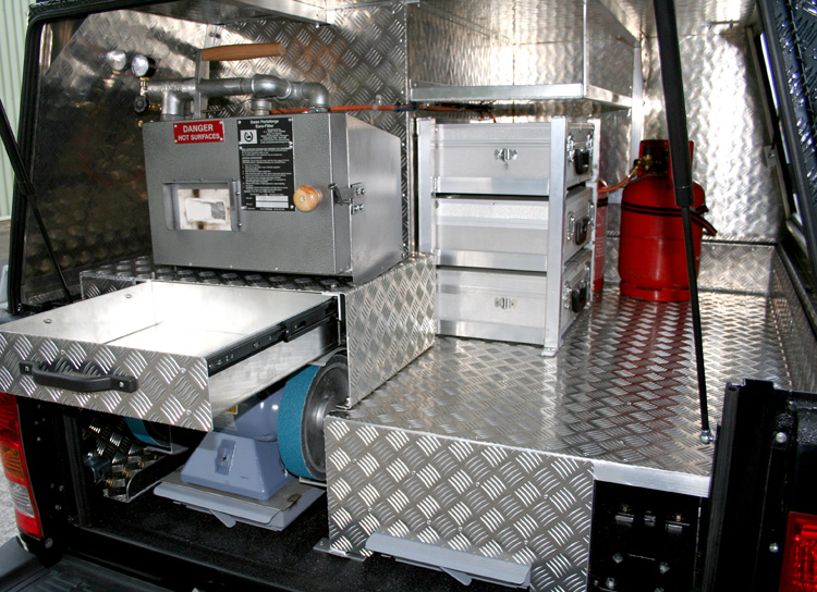 Farriers Mobile fitted to a Toyota Hilux FARRIERS Canopies