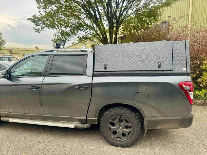SsangYong/KGM Musso Samson Gullwing Canopy