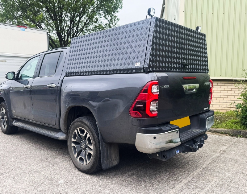 Toyota Hilux  Samson Solid Side Canopy  
