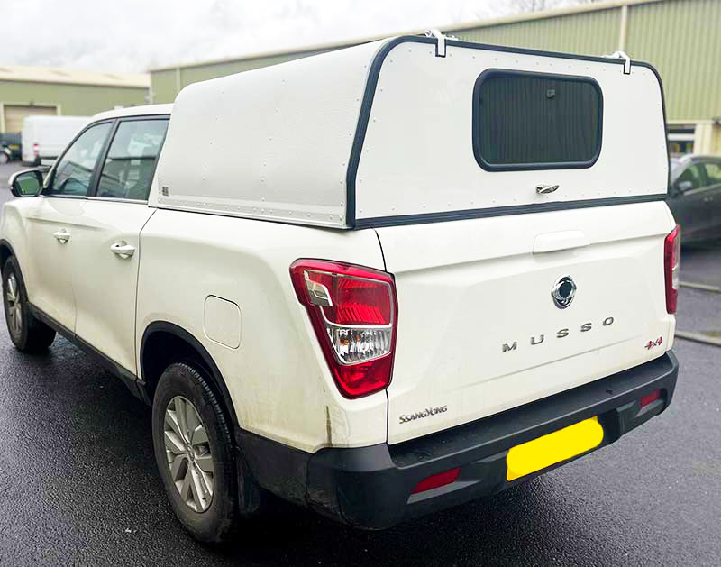 SsangYong/KGM Agrican with Locking Solid Rear Door with Window  