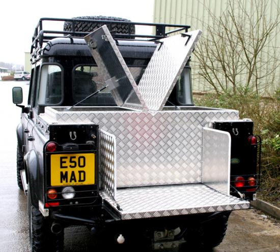 Land Rover Aluminium Storage Box with gull wing lid | Tool Boxes ...