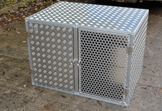 Double Dog Box with Mesh and solid Door